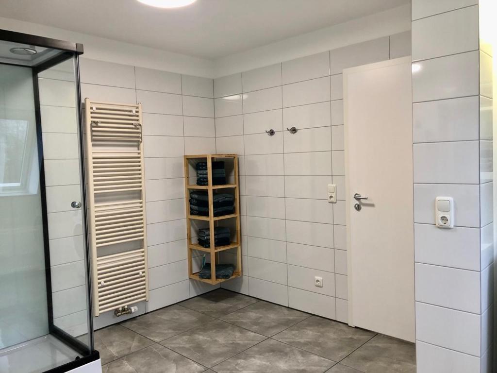 Dachgeschosswohnung mit Seeblick Ahrensbok Exterior foto